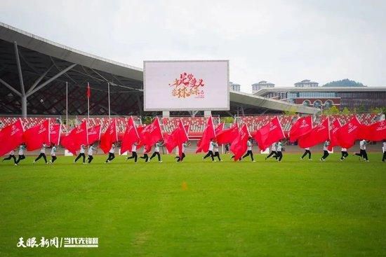 在北京时间12月5日晚，谢菲联官方消息，主帅保罗-赫金伯顿下课，随后宣布老帅怀尔德上任，而这也是怀尔德第二次执教谢菲联。